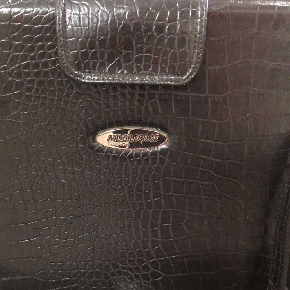Mobile Edge Computer Case - Picture 2 of 14